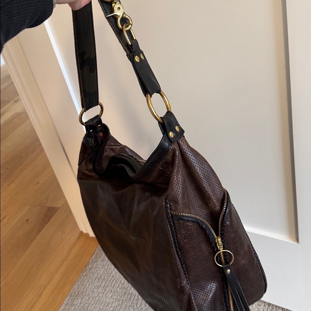 Maya Moon Designs Luxury Custom Leather Bag with Gold Accents - Picture 8 of 17